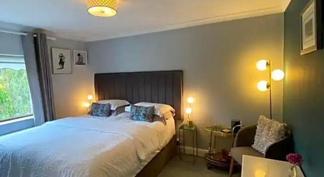 No 12 B&B, Book Bed and Breakfast Hoteller i Waterford med parkering, Parkering