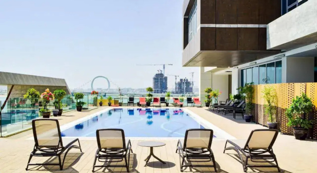 Waterfront Hotel and Apartment