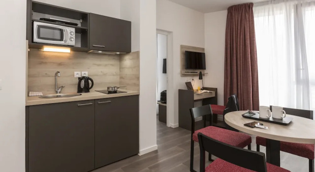 Апартаменты Apparthôtel Odalys City - Le Mans Centre Palais des Congrès