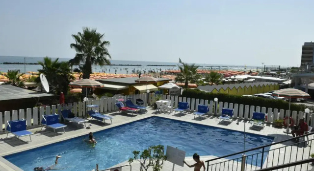 Одноместный номер Standard с видом на сад Hotel Astoria