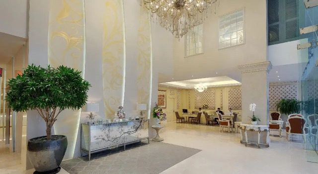 Grand Silverland Hotel & Spa, Забронировать Отель Отели Хошимина с завтраком, рядом с Торговый центр Tax, Завтраки
