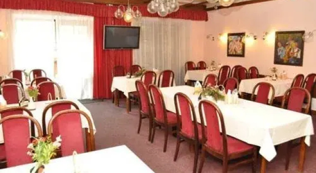 Nobiles hotel Šternberk, Забронировать Отель Штернберк Haná