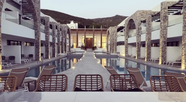 Cavo Doro Hotel