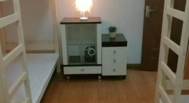 Кровать в общем номере Laiyin Garden City Hostel