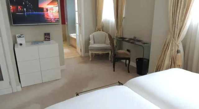 Номер Classic Castillo del Bosque la Zoreda