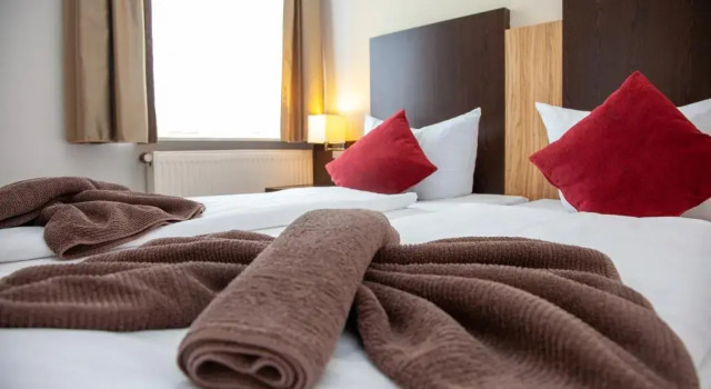 Seehotel Zum Löwen, Забронировать Отель Отели Мекленбургское поозёрье с парковкой, Парковка