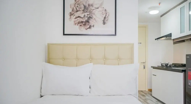 Strategic Studio Apartment with Extra Bed at M-Town Residence