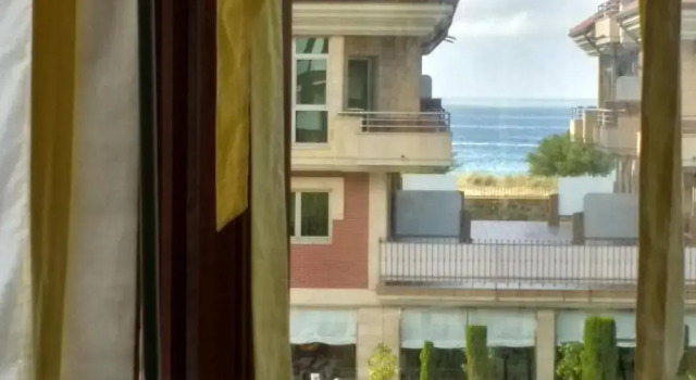 Cómodo Apt 40m playa ., Rezerwuj Apartament Noja 