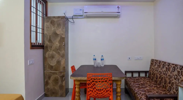 Люкс Deluxe Le Suresh Residency