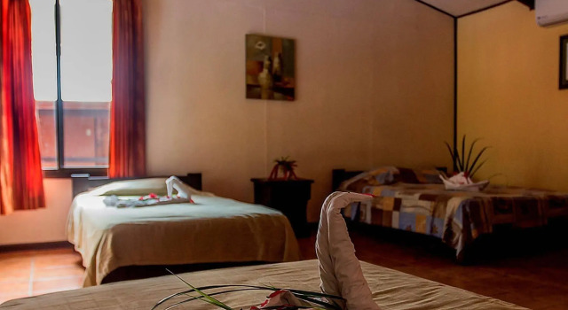 Hotel Los Ranchos, Rezervovat Hotel Hotely v Puntarenas s parkováním, Parkování