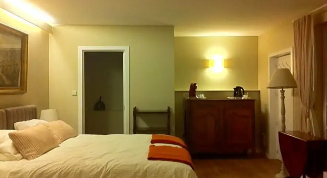 Bed and Breakfast Ros & Marc, Rezerwuj Hotel Hotele w Bruksela z parkingiem, Parking