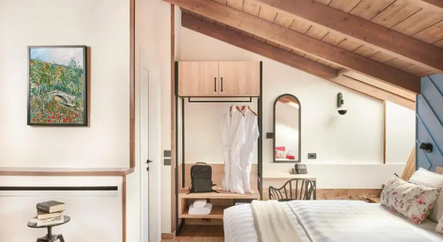 Люкс Deluxe IALNA Boutique Hotel