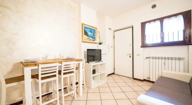 Апартаменты Bright Apartments Desenzano - Teatri Pool
