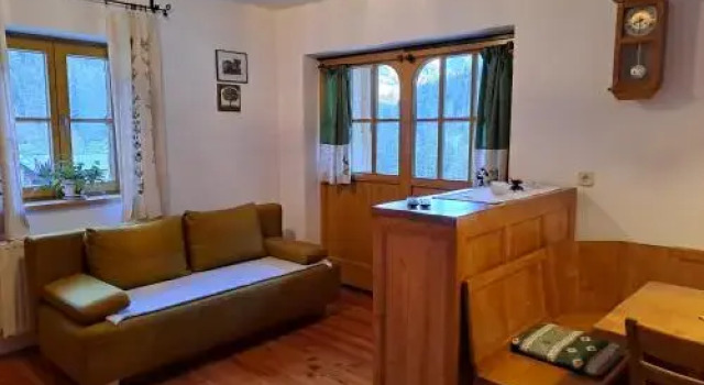 Mala hiša, Rezervovat Hotel Solcava Logar Valley