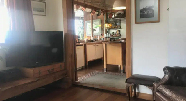 Апартаменты Bluff Hill Bed & Breakfast