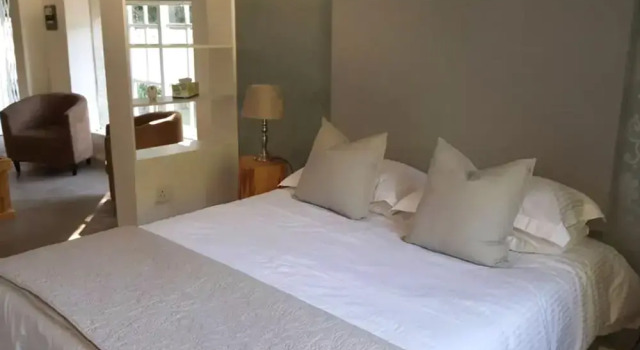 Treehouse on Maple, Boek Bed and Breakfast Sandton 