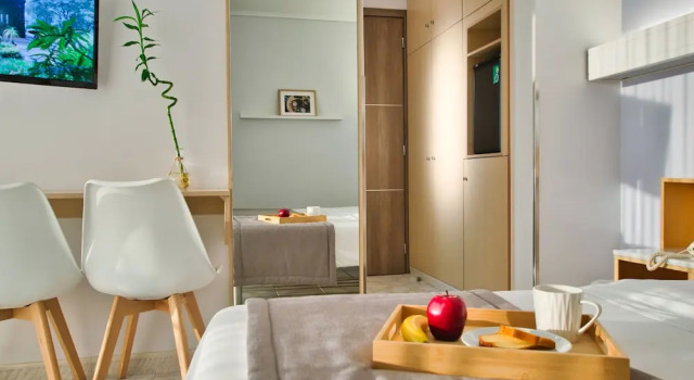 Трёхместный номер Standard с балконом Acropol Hotel