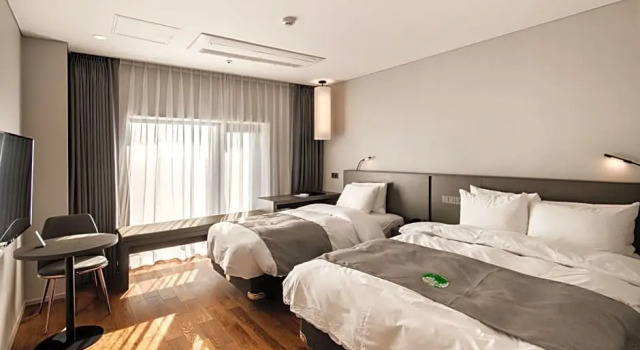 Номер Deluxe WesternLife Hotel