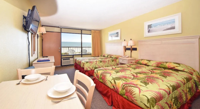 Четырёхместный номер Standard c 1 комнатой с красивым видом из окна Holiday Sands North "On the Boardwalk"