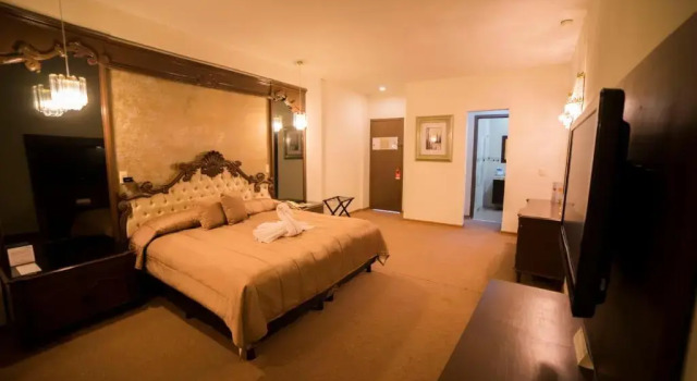 Полулюкс Hotel Marlon