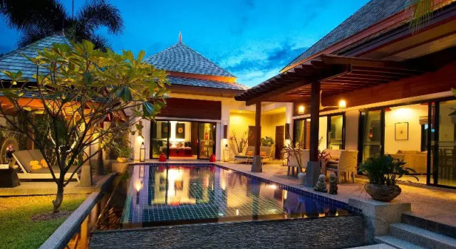 Номер Standard с балконом The Bell Pool Villa Resort Phuket