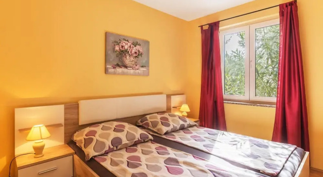 Amazing Apartment in Liznjan With 1 Bedrooms, Wifi and Outdoor Swimming Pool