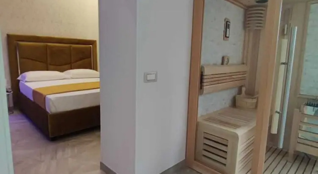 Номер Presidential Twin Towers Naples Luxury