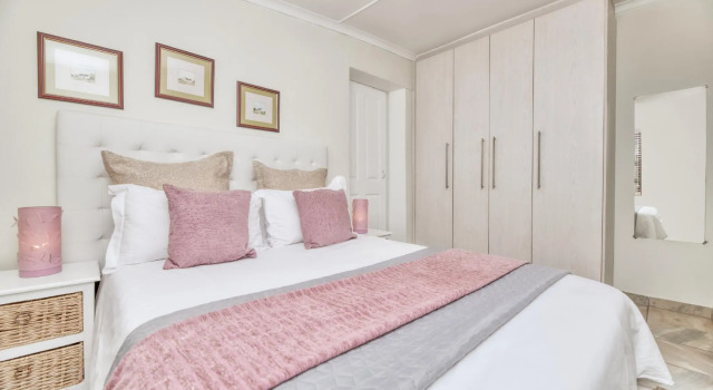 Lands Edge Eco Friendly Cottages and Apartments, Забронировать Апартаменты/квартира Стрёйсбай Оверберг