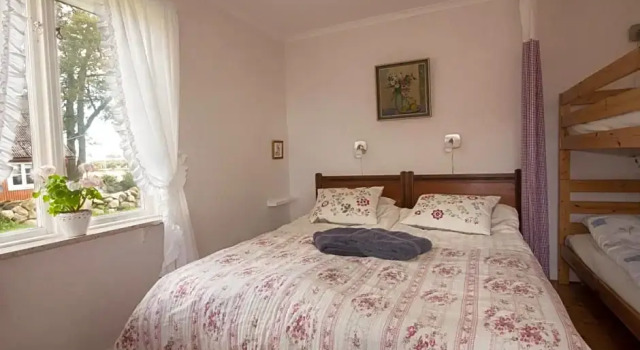Hermanslycke Bed & Breakfast, Book Hotel Hotels in Tvaaker with Parking, Parking