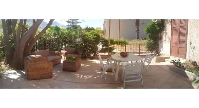 Casa Giummarra, Book Hotel Hotels in Sicily with Parking, Parking