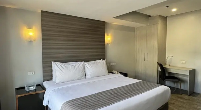 Номер Executive 1A Express Hotel