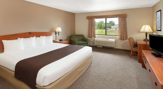 Двухместный номер Standard AmericInn by Wyndham Greenville