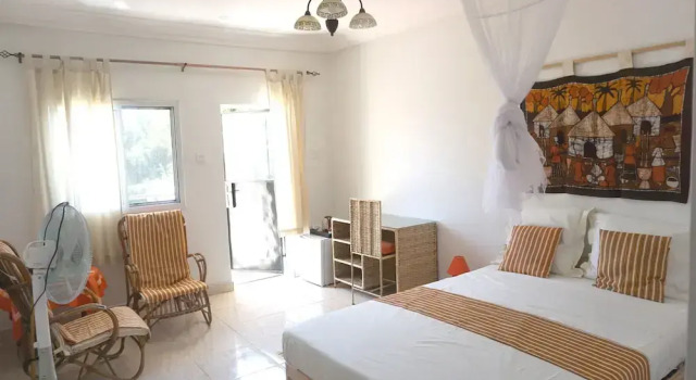 Двухместный номер Standard с балконом и с видом на бассейн B & B Villa Calliandra