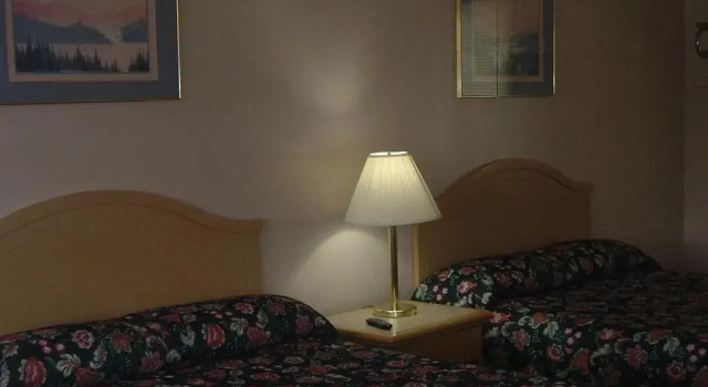 Четырёхместный номер Standard Fels Three Crown Motel