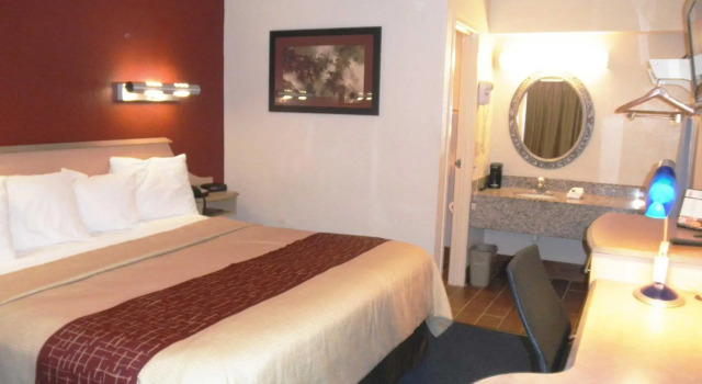 Двухместный номер Standard Rodeway Inn Fort Wayne Hotel
