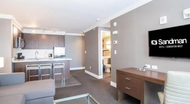 Люкс Sandman Hotel Edmonton West