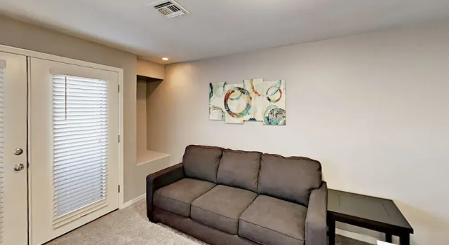 15221 Clubgate Drive Condo Unit 2104 1 Bedroom 1.5 Bathroom Condo, Забронировать Апартаменты/квартира Финикс 