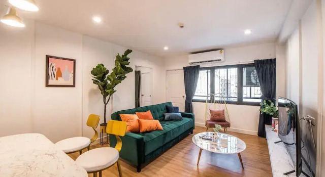Полулюкс Theme Boutique Hotel Bangkok