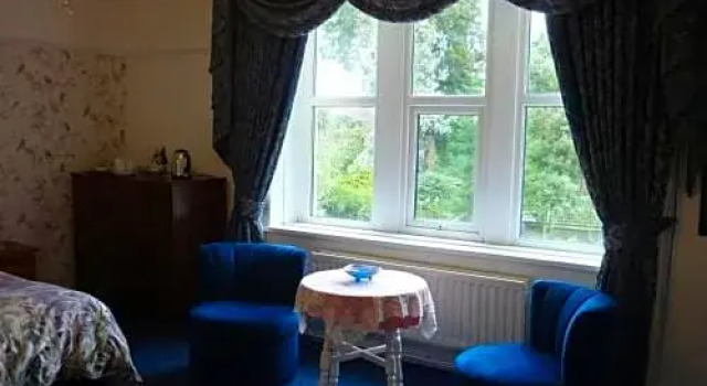 Stonelands House, Забронировать Отель Райд 