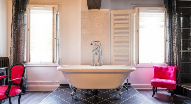 Двухместный номер Deluxe Logis Hotel Restaurant Le Cheval Blanc