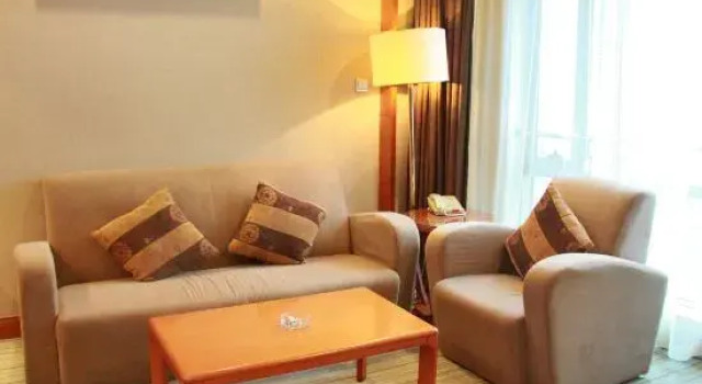 Suite Deluxe Howard Johnson TCP Hefei