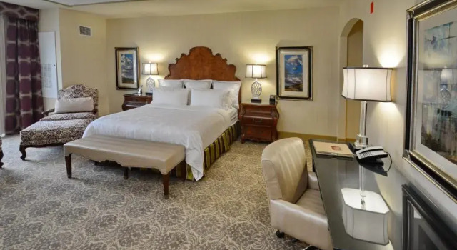 Полулюкс Woolleys Classic Suites