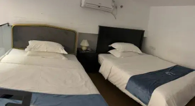Люкс Business Rabbit Apartment (Shenzhen Huaqiangbei Branch)
