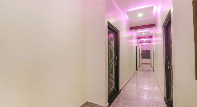 Fabexpress Saryu, Réserver Hôtel Ayodhya 