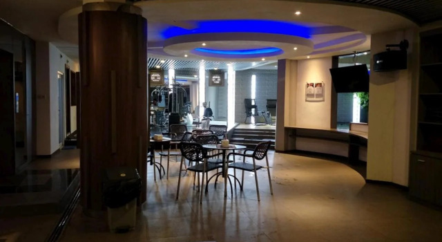 Octopuss Wellness Hotel & Spa, Rezerwuj Ośrodek wypoczynkowy Jambi 