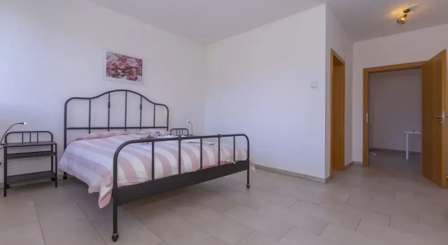 Residenza Erika, Забронировать Апартаменты/квартира Отели Лугано с парковкой, Парковка
