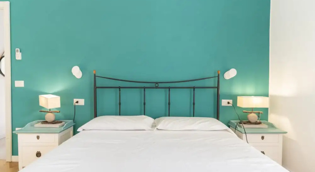 Апартаменты Piazza San Luigi 9 in Naples