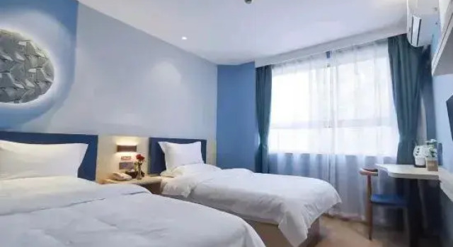 Joy Hotel Longway (Lianyungang Suning Plaza Store), Book Hotel Billige hoteller i Lianyungang