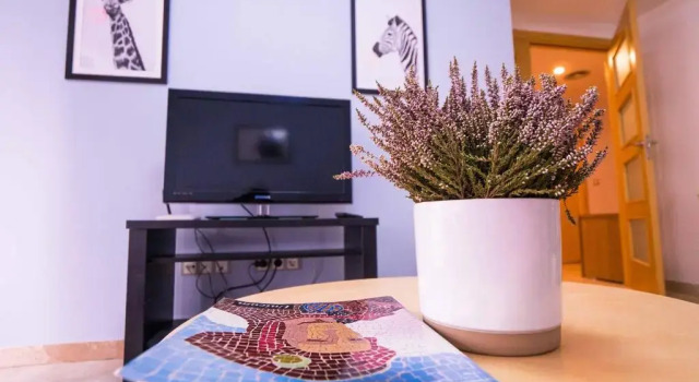 Two bedroom stylish studio, 5 minutes walk from the beach, Prenota Hotel Hotel a Costa Brava con parcheggio, Parcheggio