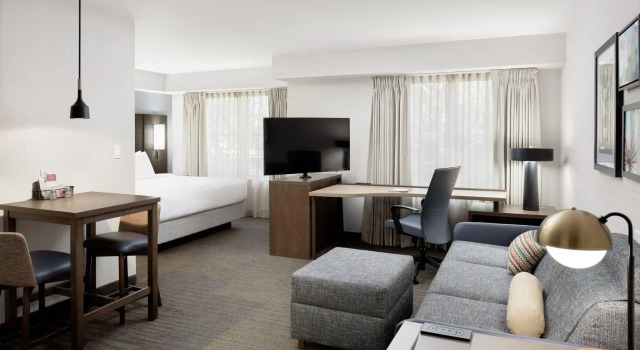 Люкс с 2 комнатами Pleasanton Marriott